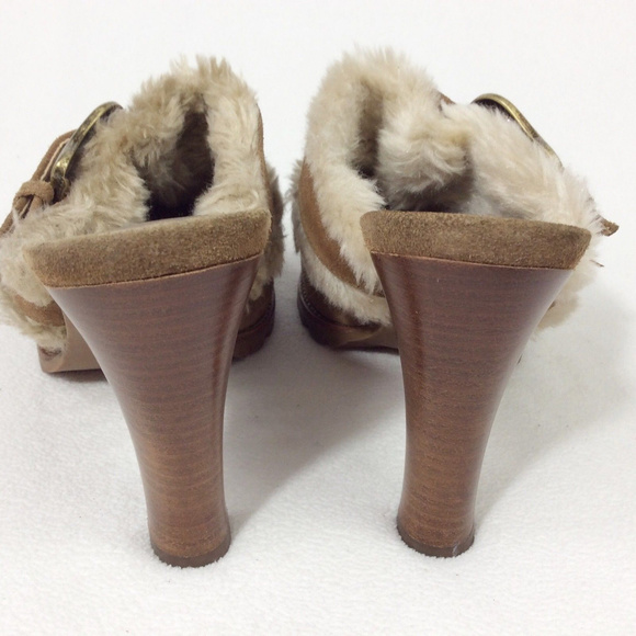 Gianni Bini Tan Faux Fur Suede Buckle Mules 6.5 - Picture 4 of 6